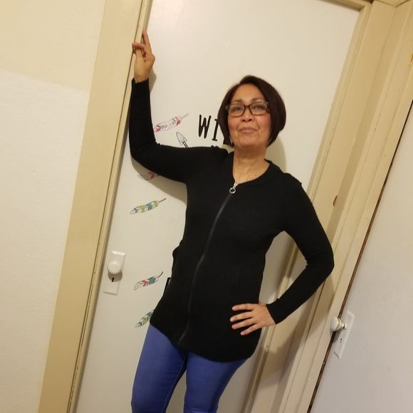 Meet your Posher, Myrna - Picture 1 of 1